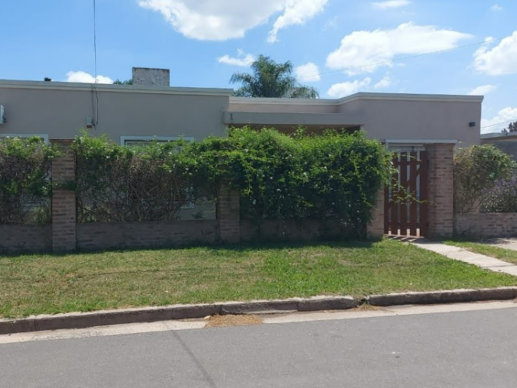 Casa en Venta en Pergamino - Agustin Alvarez 1800